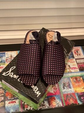 Sam Edelman Navy Slides with Pink Micro-Squares
